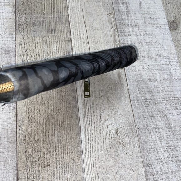 Travelon black & grey leopard print wallet - Picture 8 of 11